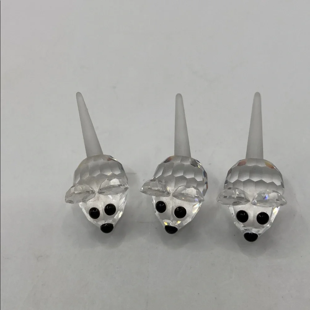 Swarovski Field Mice Set of 3 In A Summer Meadow Collection With Mirror Base